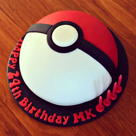 Pin by Paula Manso on insta: @cake.ari | Pokemon birthday cake, Pokemon ...