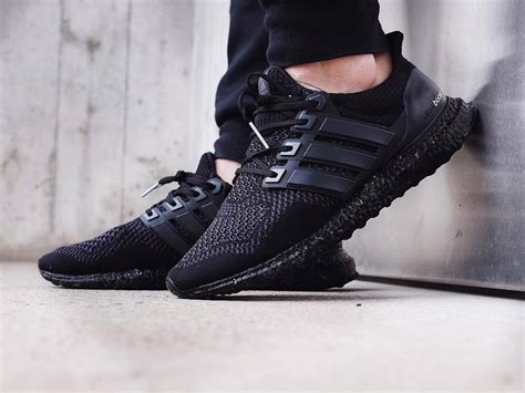 Adidas Ultra Boost - Triple Black - 2016 (by... – Sweetsoles – Sneakers, kicks and trainers. On ...