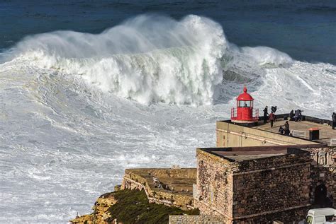 Nazare Waves 2024 - Daune Eolande