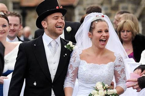 Olly Murs's twin brother changes his name in scathing attack | Daily Star