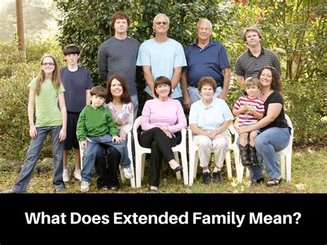 What Does Extended Family Mean?