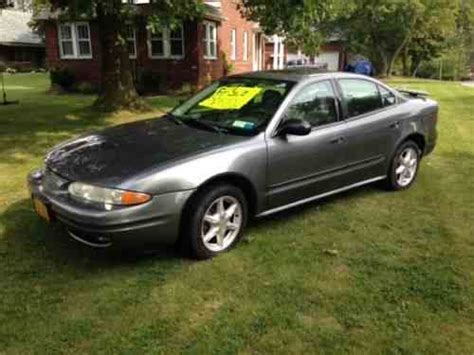 Oldsmobile Alero Gl Sedan 4-door 2004 | Oldsmobile: One-Owner Cars For Sale