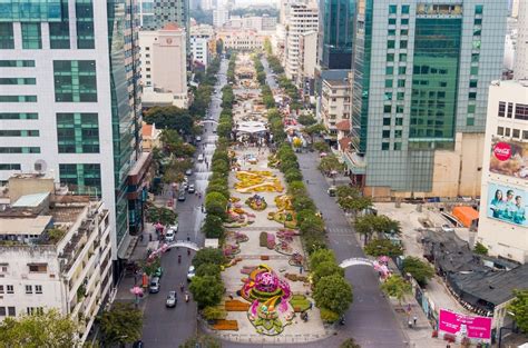 Nguyen Hue Walking Street and Night Ho Chi Minh City Tours - Impress Travel