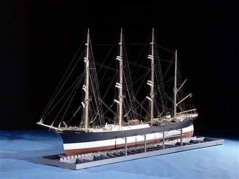 Moshulu (1904); Cargo vessel; Barque; Four-masted barque - National ...