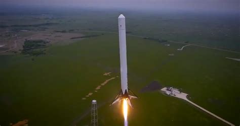 Watch Elon Musk’s Reusable Rocket Launch And Land Itself In This ...