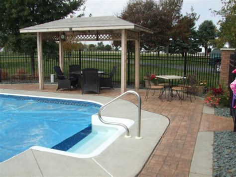 Stamped Concrete Pool Deck, Custom Pool Decks & Walkways