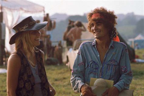 Stunning photos depicting the rebellious fashion at Woodstock, 1969 - Rare Historical Photos