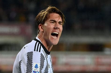 Juve striker Vlahovic named in Serbia World Cup squad | Sport