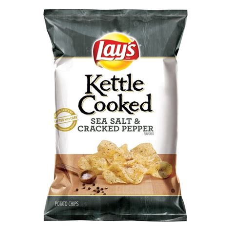 Lay'S Kettle Cooked Sea Salt And Cracked Pepper Potato Chips (2.75 oz ...