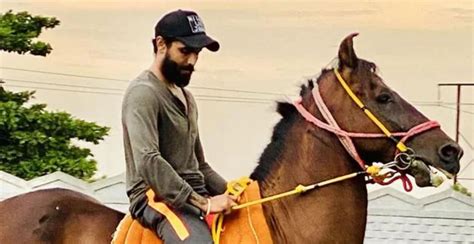 [Watch] Ravindra Jadeja shows his horse-riding skills