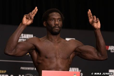 Jared Cannonier UFC 271 official weigh ins | MMA Junkie