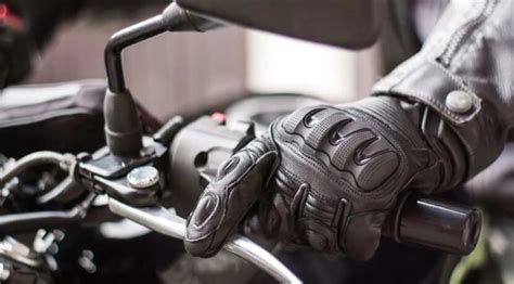 Best Heated Motorcycle Gloves for Cold Hands in 2022