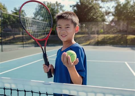 The best tennis lessons for kids in Singapore | HoneyKids Asia