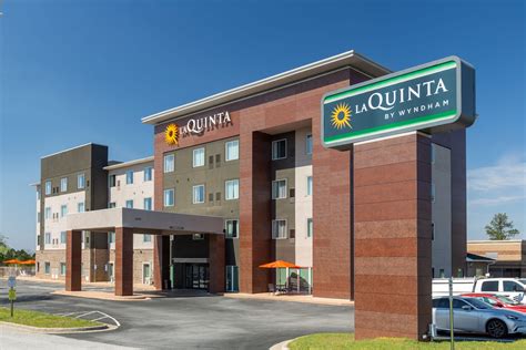 La Quinta Inn & Suites by Wyndham Augusta/Fort Eisenhower | Augusta, GA ...