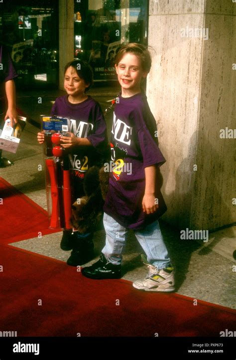 Kieran culkin home alone hi-res stock photography and images - Alamy