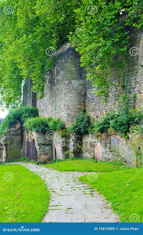 Nottingham castle wall stock image. Image of path, safehold - 10873085