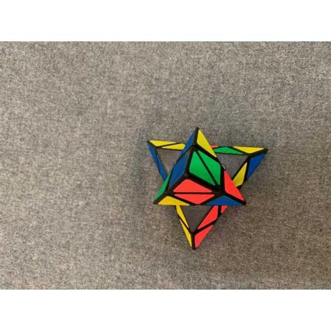 Borrow Pyraminx Speed Cube