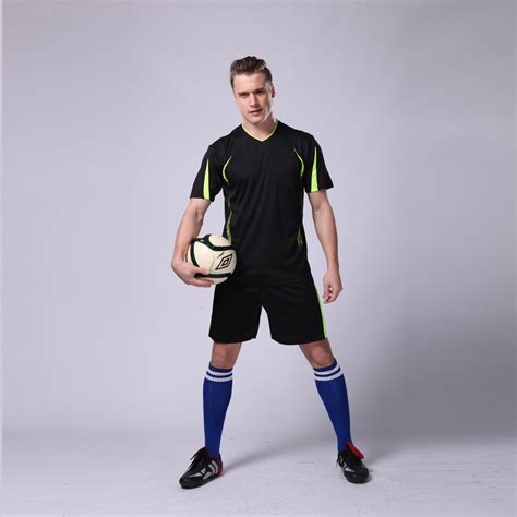 Five reasons to wear proper soccer clothing - Soccer Items