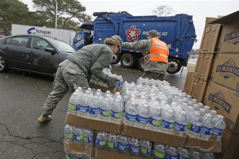 Flint's Next Issue: What to Do With Empty Water Bottles? - NBC News