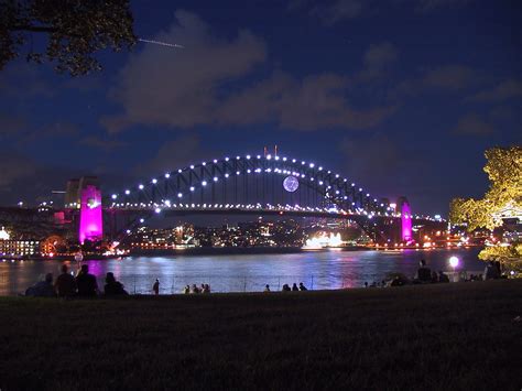 Sydney Harbour Bridge Photo 354-962-297 - Stock Image - SKYDB