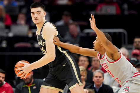 How Purdue basketball star Zach Edey confounds defenses: ‘It’s just a ...