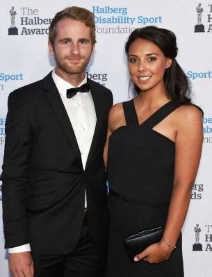 Kane Williamson Family Photos, Father, Wife, Brother, Sisters, Age ...