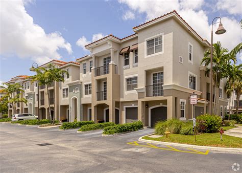 Hallandale Beach Apartments : The Landing At Appleyard Apartments | yerajolan