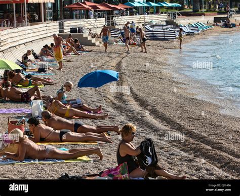 Toulon, France beach senior swimmers 5882 Stock Photo - Alamy