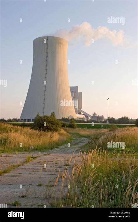 Coal fired power station Stock Photo - Alamy