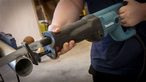 Makita JR3050T 11-Amp Recipro Saw Review - Pro Tool Reviews