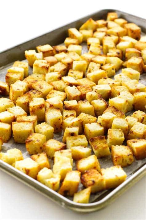 Homemade Garlic Croutons - Savor the Best