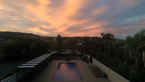 Poolside - Mercure Gerringong Resort - Event Venue Hire - Tagvenue.com