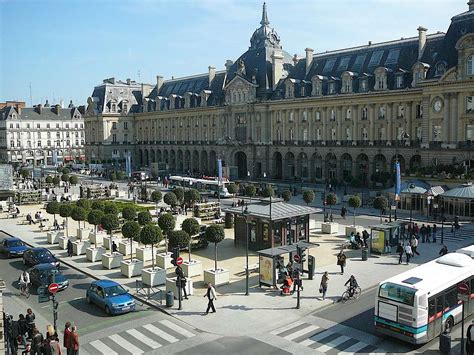 TOP WORLD TRAVEL DESTINATIONS: Rennes, France