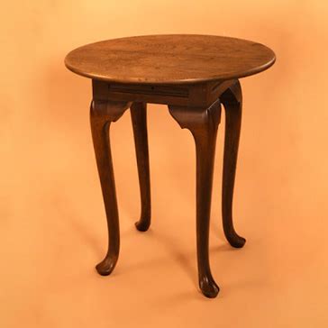 Round Coffee Table - Cabriole Leg - kleiner Tisch