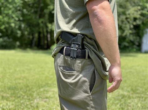 Glock 19 Concealed Carry | Holsters, Positions, and More