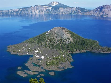 Crater Lake and Wizard Island: Watchman Trail, Crater Lake National ...