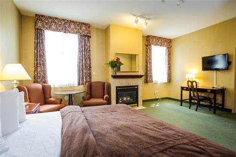 Rooms and Rates | Peterborough Inn & Suites hotel in peterborough