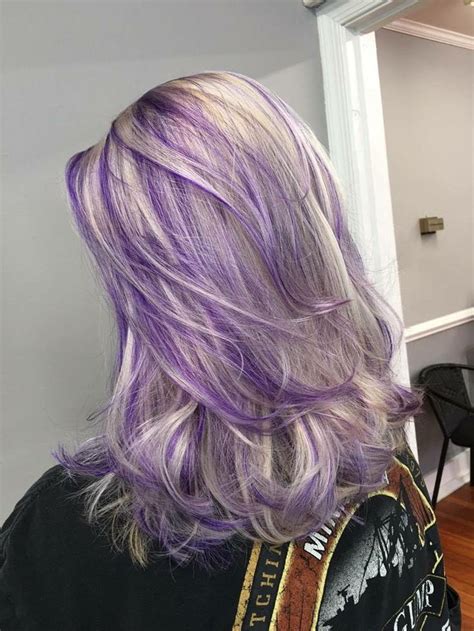 Ash blonde and purple hair | Inspiração cabelo, Cabelos pintados ...