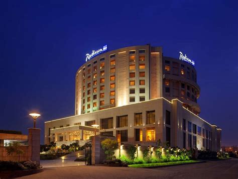 RADISSON BLU HOTEL NEW DELHI DWARKA $39 ($̶8̶0̶) - Updated 2021 Prices ...