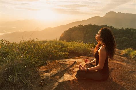 Find Your Inner Calm: Your Guide to Four Popular Types of Meditation in 2020 | Types of meditation