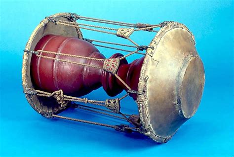 Changgo (장구 ), 19th century Korean This hourglass-shaped drum, with two heads connected by ropes ...