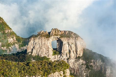 Trilha da Pedra Furada: Confira dicas para visitar a atração neste inverno | CONEXÃO INVERNO ...