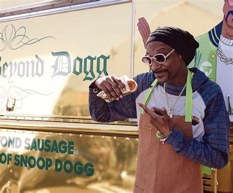 Snoop Dogg isn't vegan, but he might be your reason - Karinokada