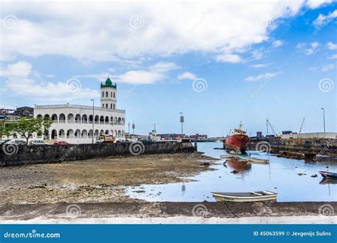 The Mosque of Moroni in Grande Comore Island. Editorial Stock Image - Image of white, capital ...