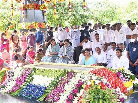 Andhra CM pays homage to YSR on 12th death anniversary