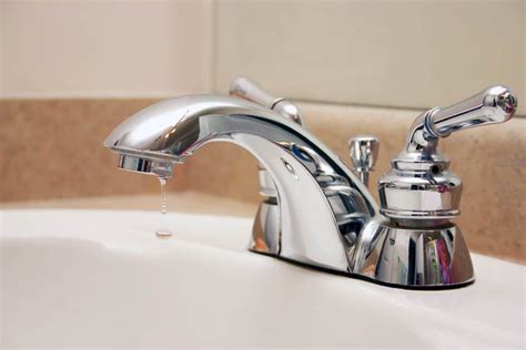 5 Easy Steps To Fix a Leaky Shower Faucet