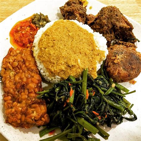 Nasi Padang at Minang House - Halal Tag Singapore