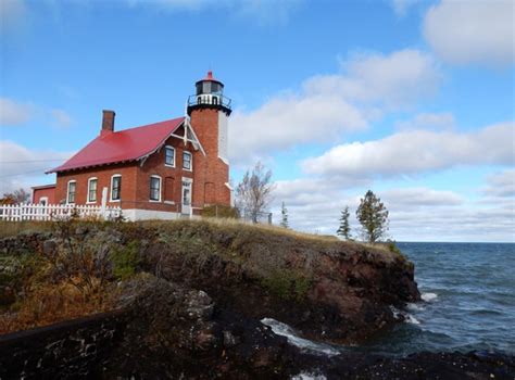 Michigan invests to rehabilitate two lighthouses in the Upper Peninsula - upnorthvoice.com