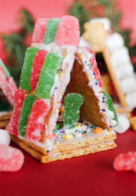 mini graham cracker houses | Graham cracker gingerbread house, Graham cracker house, Cracker house