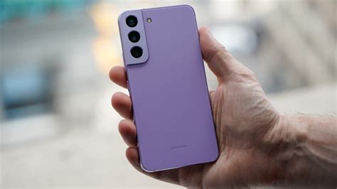 Samsung Freshens Up Galaxy S22 With Purple Hue